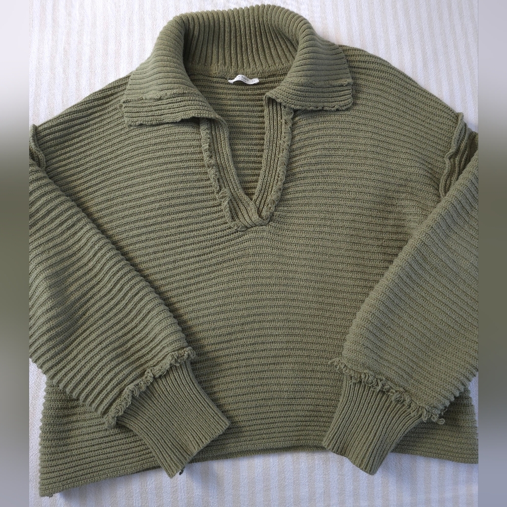Miss Lola Rib Knit Sweater Size: Large